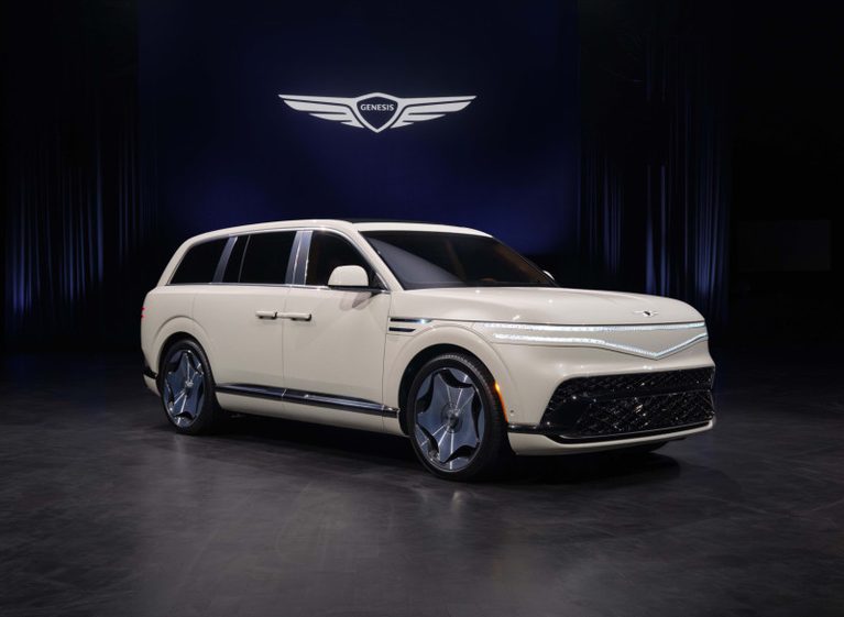 Genesis GV90: The 657 HP Electric Flagship With Rolls-Royce Doors